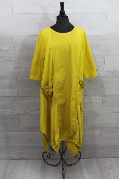 Cheyenne - Artsy Pocket Detail Dress