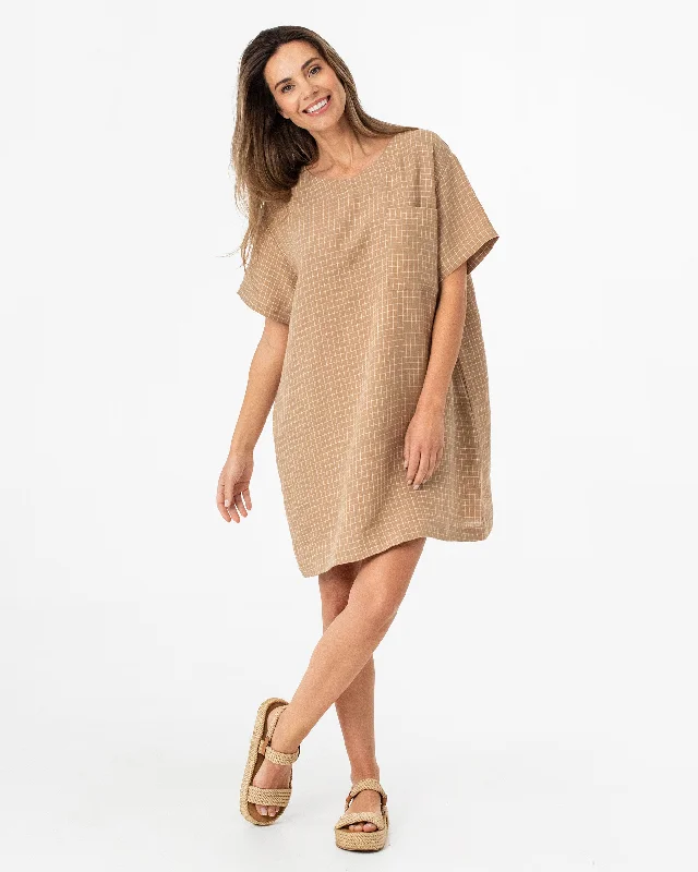 T-shirt linen dress MIJAS in Brown windowpane Chenille Fabric Brocade Fabric Lace Fabric T-shirt linen dress MIJAS in Brown windowpane Chenille Fabric Brocade Fabric Lace Fabric