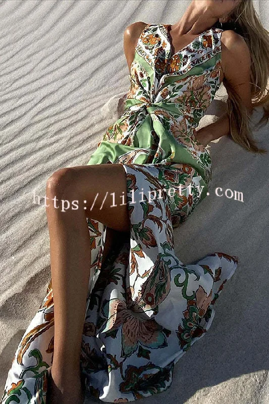 Gaia Satin Unique Paisley Print Central Twist Knot Detail Slit Maxi Dress Elegant Maxi Dress with Belt Gaia Satin Unique Paisley Print Central Twist Knot Detail Slit Maxi Dress Elegant Maxi Dress with Belt
