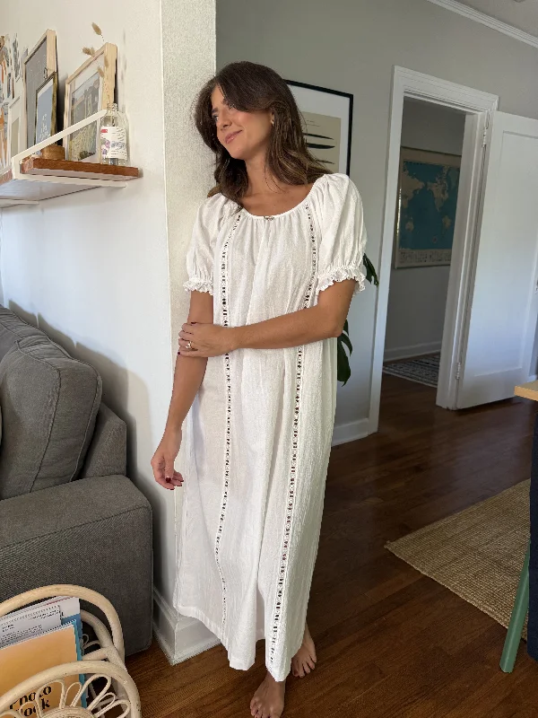 Things Between Gracie White Eyelet Puff Sleeve Maxi Dress Comfortable Long-Sleeve Maxi Dress Things Between Gracie White Eyelet Puff Sleeve Maxi Dress Comfortable Long-Sleeve Maxi Dress