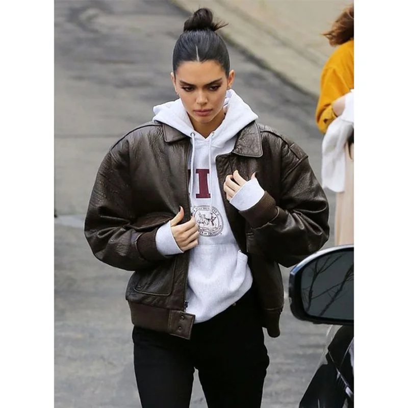Kendall Jenner Real Leather Jacket Brown Stand-Up Collar Roll-Neck Collar Turtle Neck Kendall Jenner Real Leather Jacket Brown Stand-Up Collar Roll-Neck Collar Turtle Neck